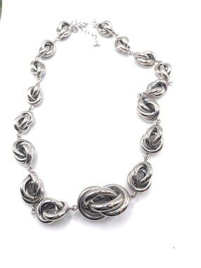 Marina Retired lia sophia necklace